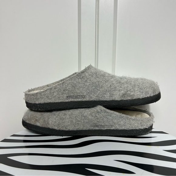 Birkenstock zermatt Grey Wool Clogs with Black Soles - Picture 5 of 7